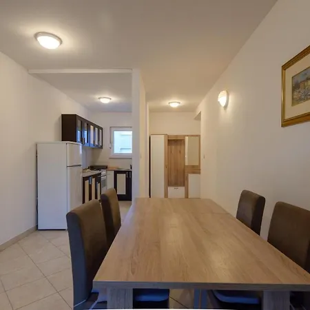 Apartment Karmela