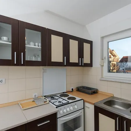 Karmela Apartment