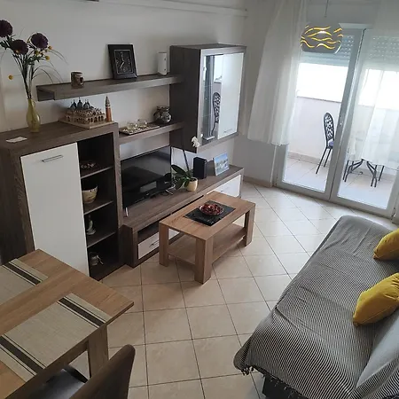 Apartment Karmela *